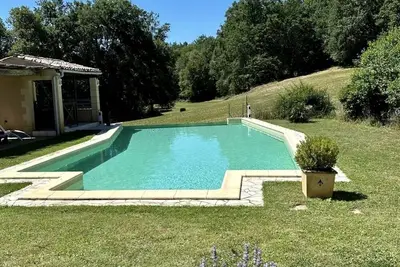 Image de Charmante ferme en pierre dans la paisible campagne de Dordogne
