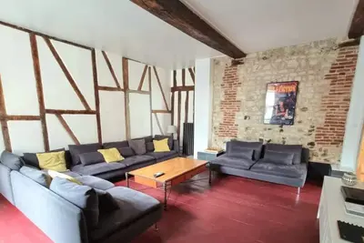 Image de Kinta Panda🐼| billard | plein centre | 13 + 2 pers