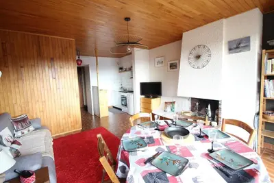 1er étage, balcon, télévision, casier à ski, 55m², Chamrousse