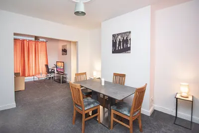 Image de Captivating 3-Bed House in Doncaster