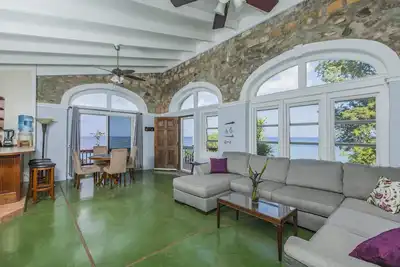 Image de Blissful Historic Cottage on the Caribbean