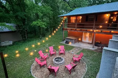 Image de Luxury Cabin @ Table Rock Lake - Private & Serene! Minutes from the Attractions!