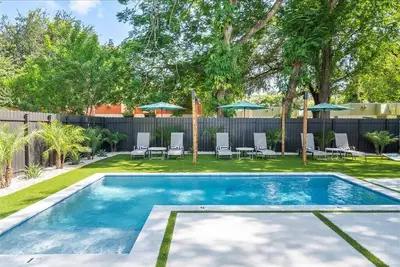 Image de Miami's Premier Poolside Stay