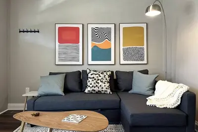 Image de Walk to Mount Carmel | Pet Friendly