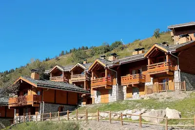 Image de Sleeps 8 | 2br Chalet in Prime Ski Location!