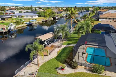 Image de Villa Jen - Gulf Access heated pool home w/boat lift - Swfl Rentals