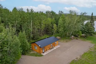 Image de Lonely Pine Lodge On Strand Lake - Pet Friendly - Near Sax-Zim Bog