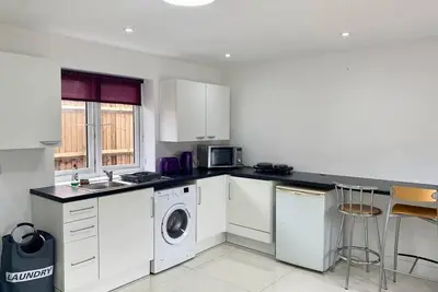 Separate One Bedroom Large Apartment in Slough