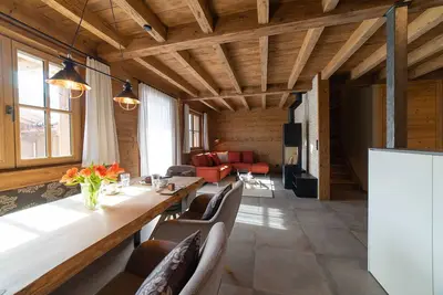 Image de Brisi 4-room chalet near the mountain railways