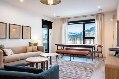 Image de Escape to Revy - Beautifully Designed Condo