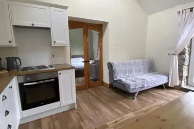 Image de Unique stay on an alpaca therapy farm with miniature donkeys - dog friendly