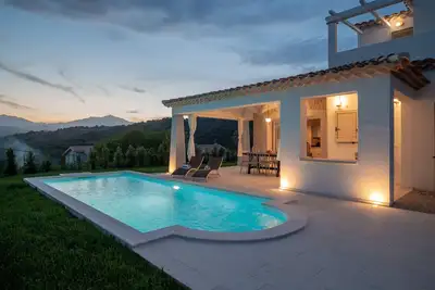 Image de Bellevue 36e by Klodge - villa élégante avec piscine exclusive