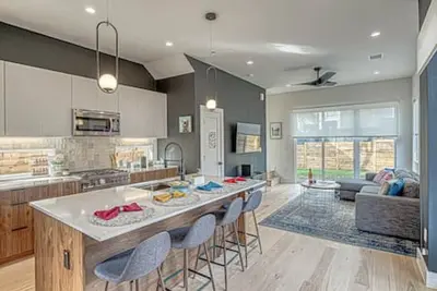 Image de Newly Constructed 2 Bdrm I Work Remotely mins to Dt