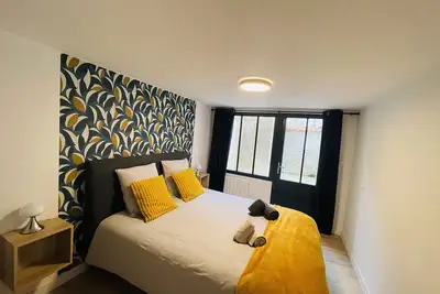 Image de Bel appartement avec cour privée