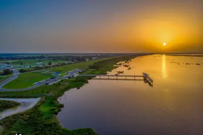 Image de Bass Fishing Retreat on the canal minutes from lake Okeechobee