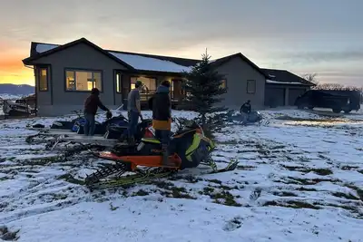 Image de Bring your snow mobile's for all of the Big Horn Mountain adventure!