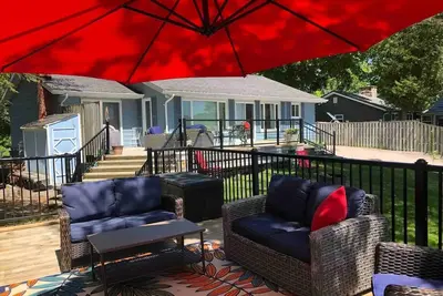 Image de Moira Lake - Lake Front Family Cottage - All Season Oasis