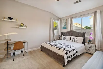 Image de Spacious Modern Getaway For You