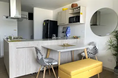 Image de Modern, with a view, next to the Mayorca Shopping Center and the Medellín Metro