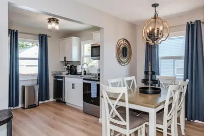 Image de 5 min to Ud, Fire Pit, Fenced Yard