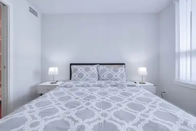 Image de Modern & Spacious 1. 5 Bdr Condo near Yvr & Costco