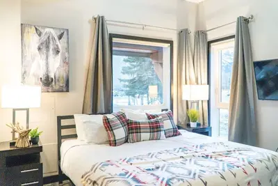 Image de Corner Suite| Mt. View| Hot Tub| Waterpark