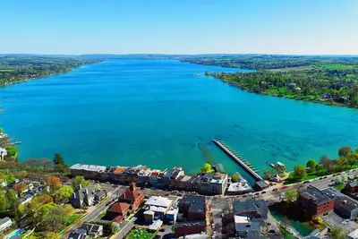 Image de Walk To Skaneateles Lake! Upstate New York Farmhouse Home For Summer Rental!