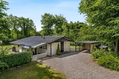 Image de \"Mijat\" - 30km from the sea by Interhome