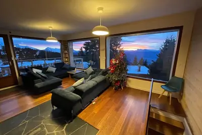 Chalet Chamrousse 1750, 8 pers, 3 ch, terrasse, vue magnifique sur le Vercors