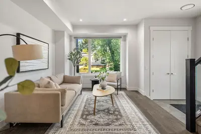 Image de Modern Mediterranean 4br near Downtown w/ Cable