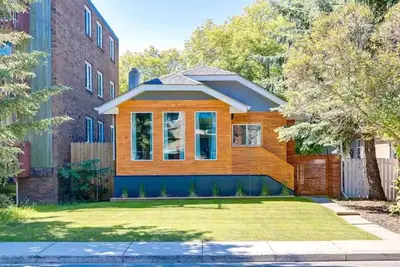 Image de Newly Renovated 2 Bdrm Near Dt & River w/ Parking