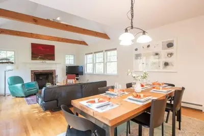 Image de Perfectly private location w/deeded beach access!