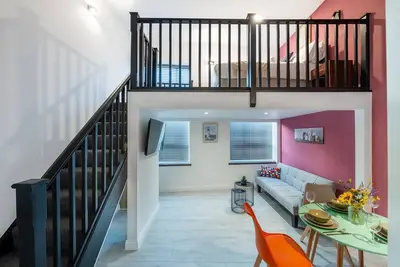 Triple-de Luxe-Douche-2nd floor