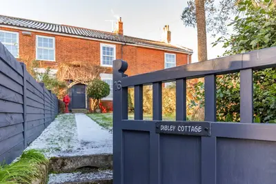 Image de Dibley Cottage A  Beautiful  elegant, stylish seaside character cottage.