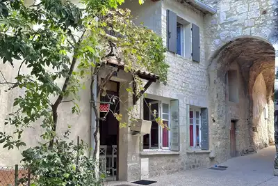 Image de Maison de village en plein cœur de Saint-Paul-Trois-Châteaux, Drôme Provençale
