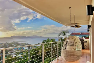 Mandavilla Rose (Lower)