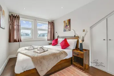 Image de Family City Getaway: Ensuite Haven, sleeps 6