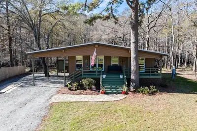 Image de Large family & dog friendly with great reviews off Big Cypress Bayou/Caddo Lake