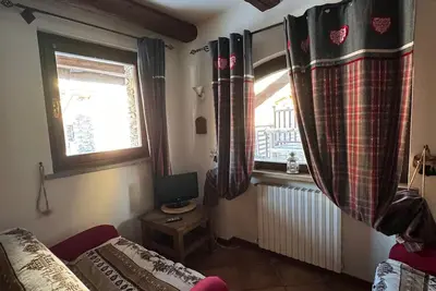 Image de Maison de vacances 'Baita Plagnol Sestriere Ski Slopes' avec vue sur montagne et balcon