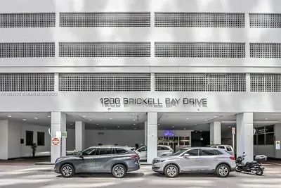 Image de Experience Downtown Miami near Brickell City Centre