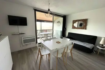 Image de Seignosse Océan, agréable T2 alcôve rénové classé 2*, proche plage et place parking