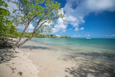 Image de Bungalow Ti Coco 4 chambres et piscine à Trois Rivières