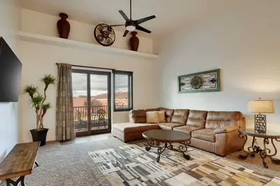 Image de Luxury Downtown Rental - La Dolce Vita Villa #1