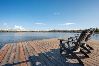 Image de Starlight Shores - Serene Lakefront Retreat: Explore & Unwind