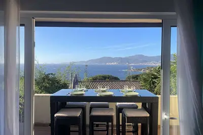 Image de Maison de vacances 4 pièces avec vue mer, climatisation et parking à Porticcio