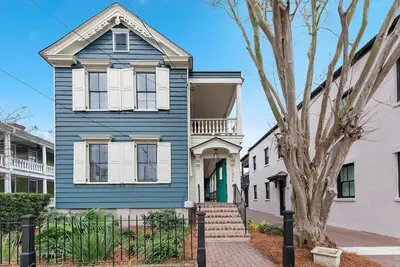 Image de Cannon Collective | 5br Historic Home Downtown!