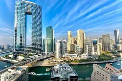 Image de Marina Charm: 3-Br Gem with Stunning Views