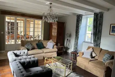 Image de Charentaise House with Private Pool & Gardens. Sleeps 4, 6 or 8 people.