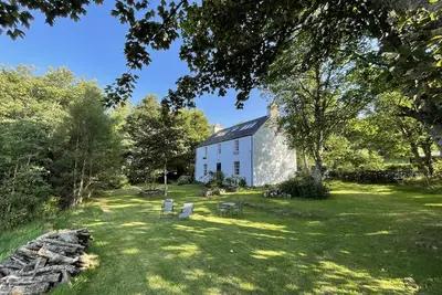 Villa on 4 acres by the sea with views to Skye & Raasay
