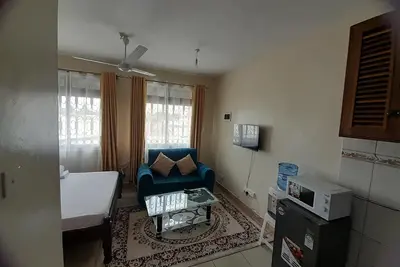 Image de Stylish studio space w/hot shower, wifi, close proximity to the sandy beaches.